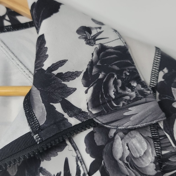 Lululemon Nice Asana jacket - Picture 10 of 11